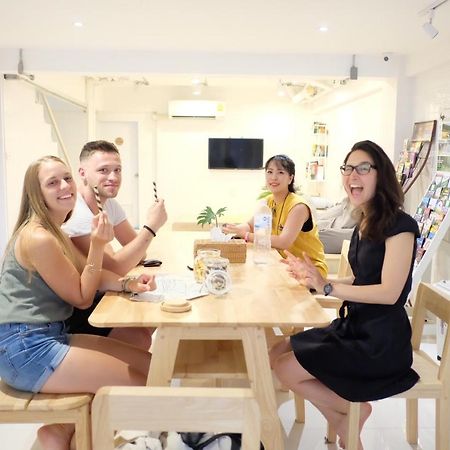 About A Bed Hostel Chiangmai Chiang Mai Luaran gambar